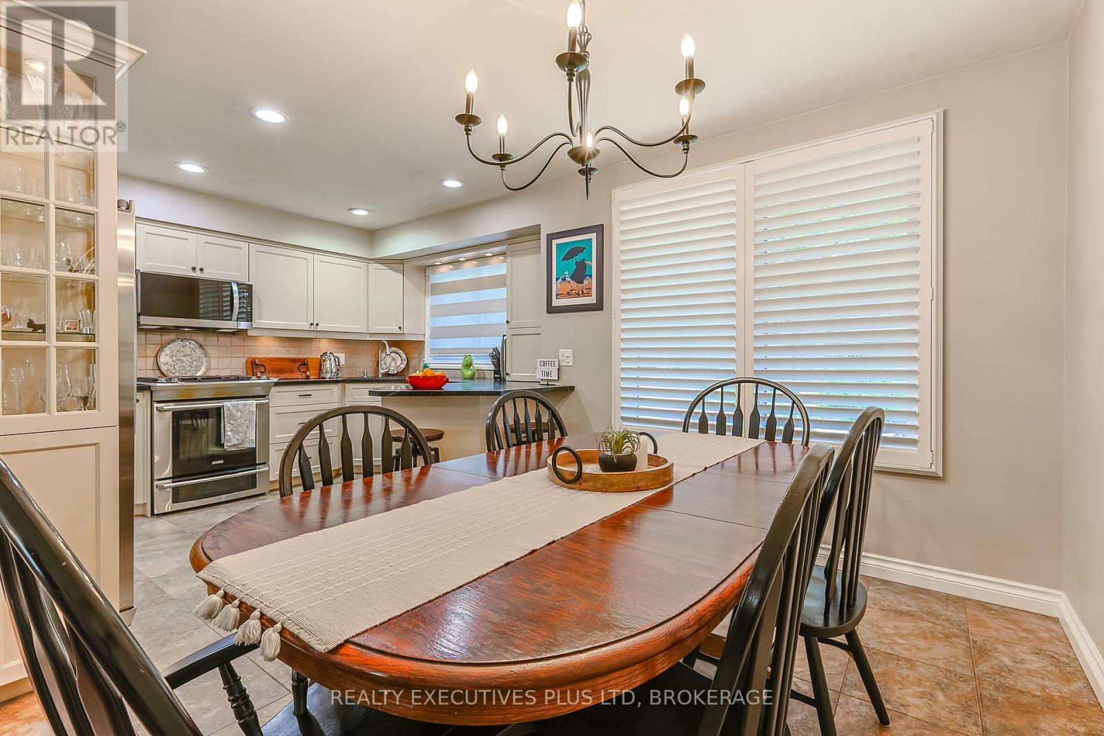 2560 LEPP AVENUE - 10