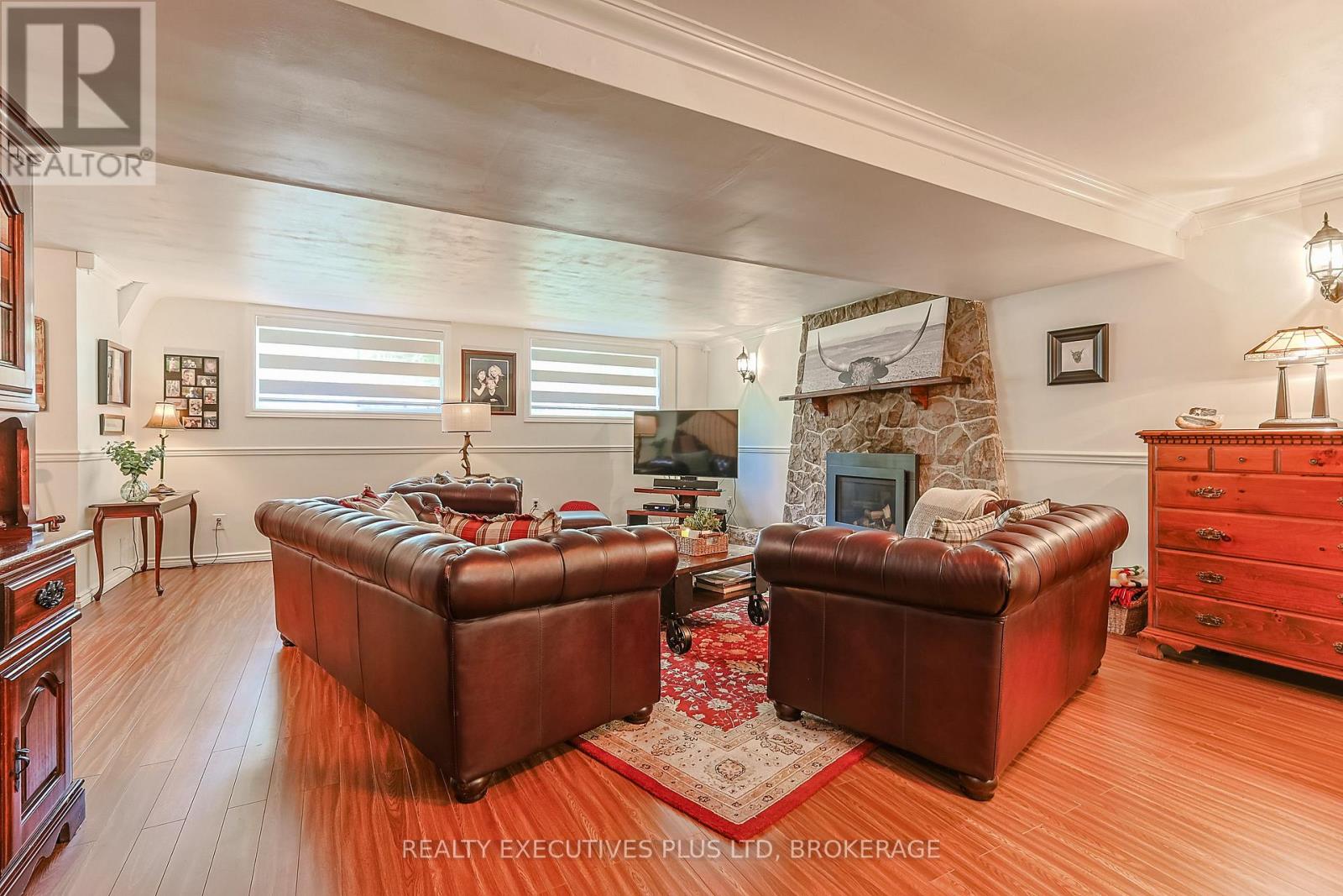 2560 LEPP AVENUE - 29