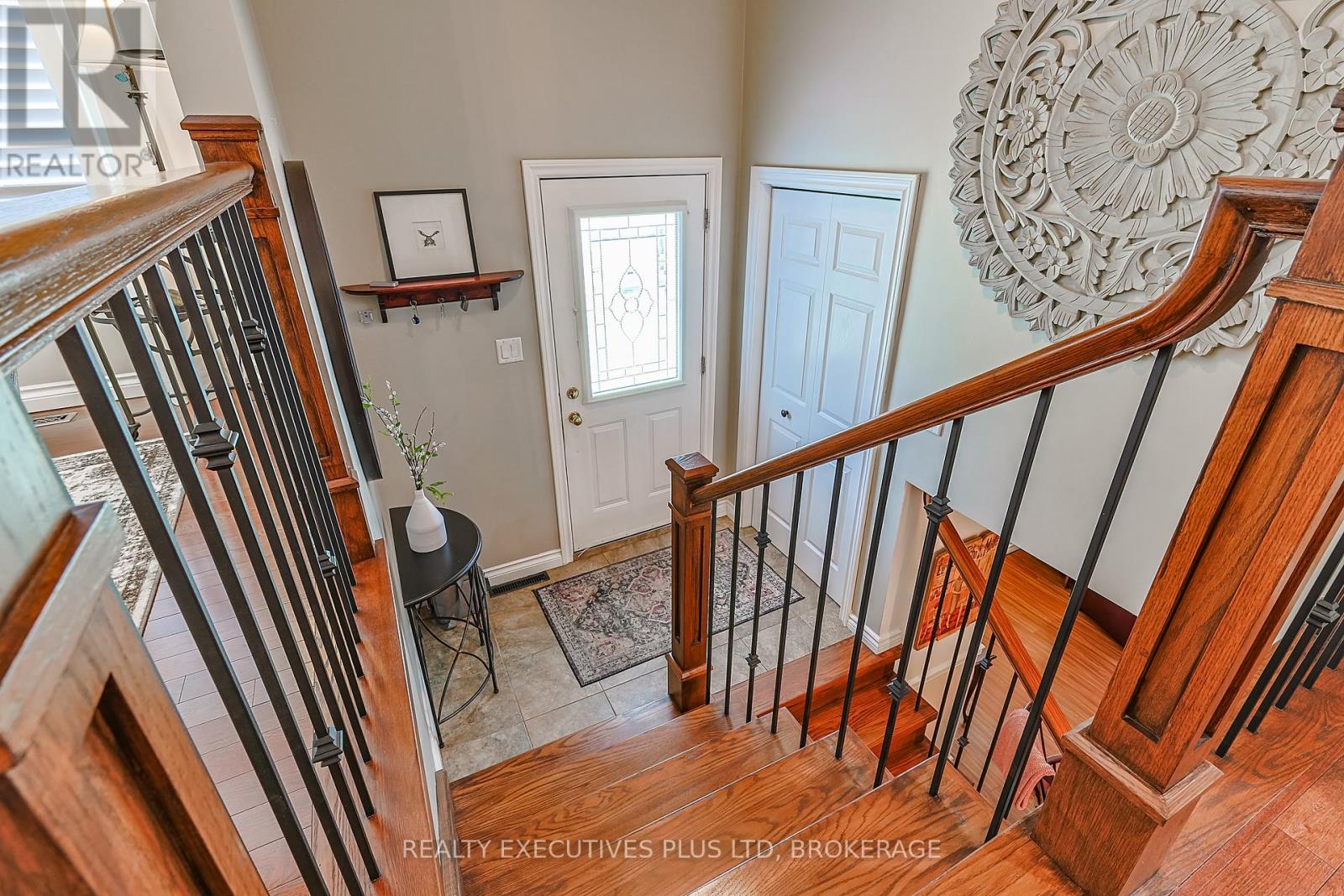 2560 LEPP AVENUE - 6