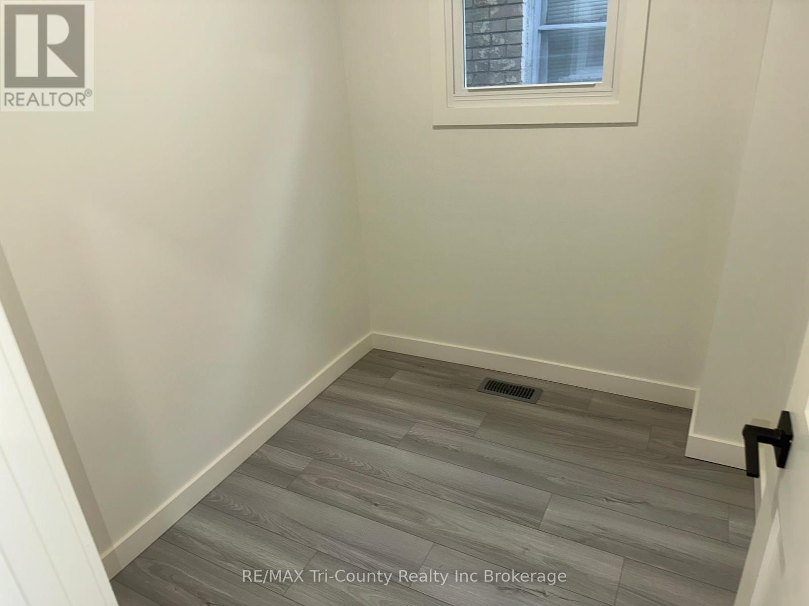 719 ELIAS STREET - 15