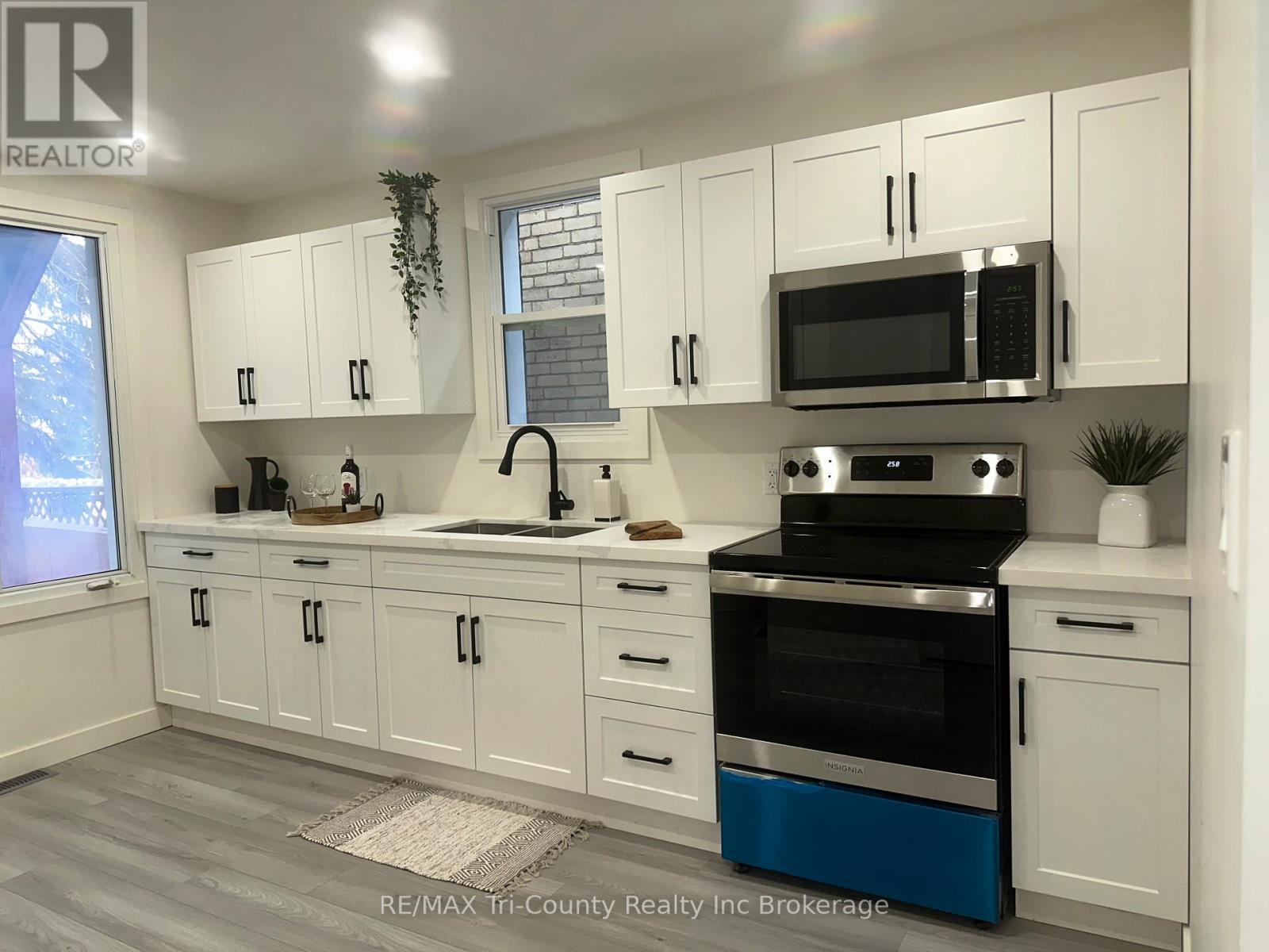 719 ELIAS STREET - 4