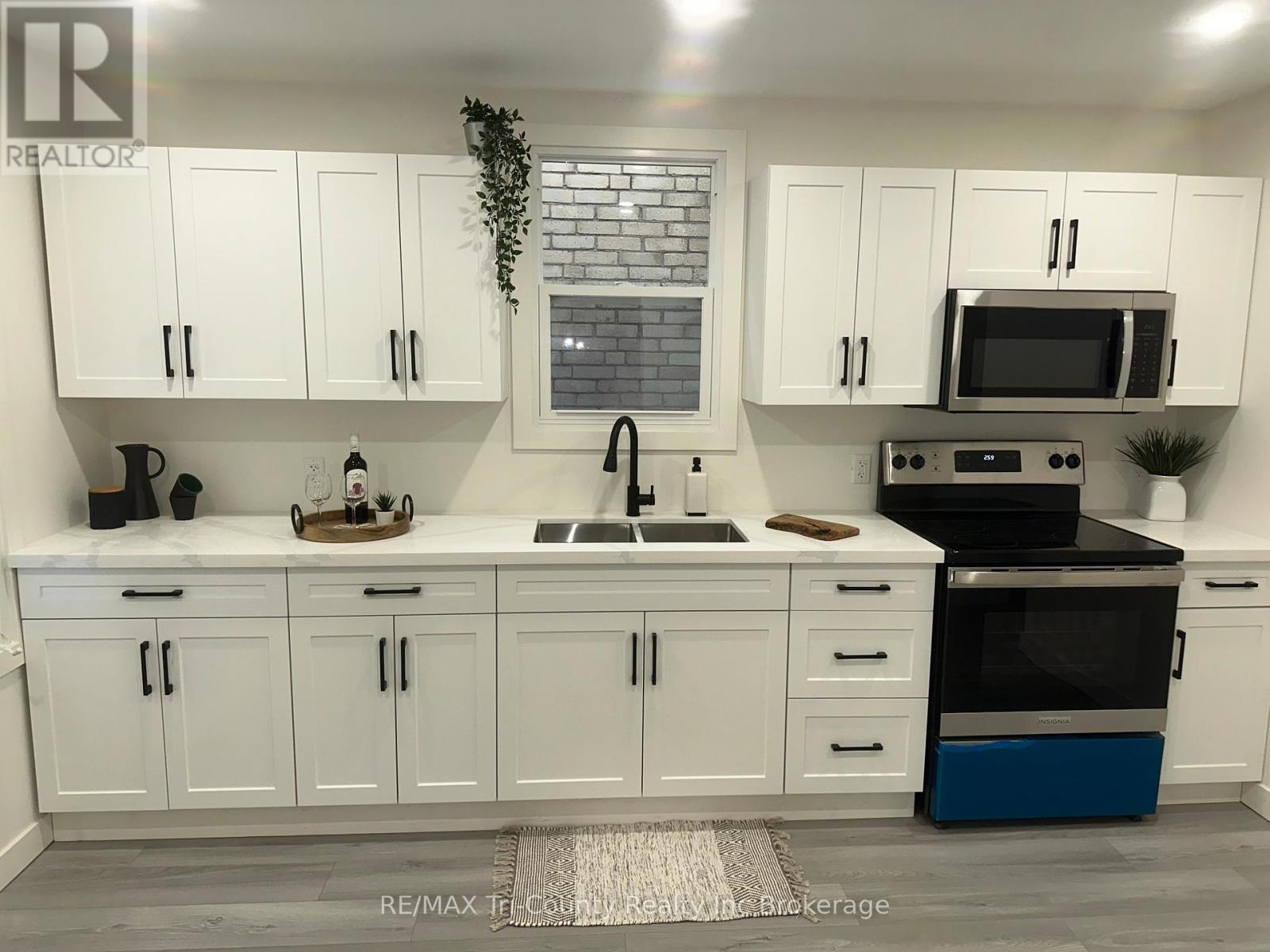 719 ELIAS STREET - 5