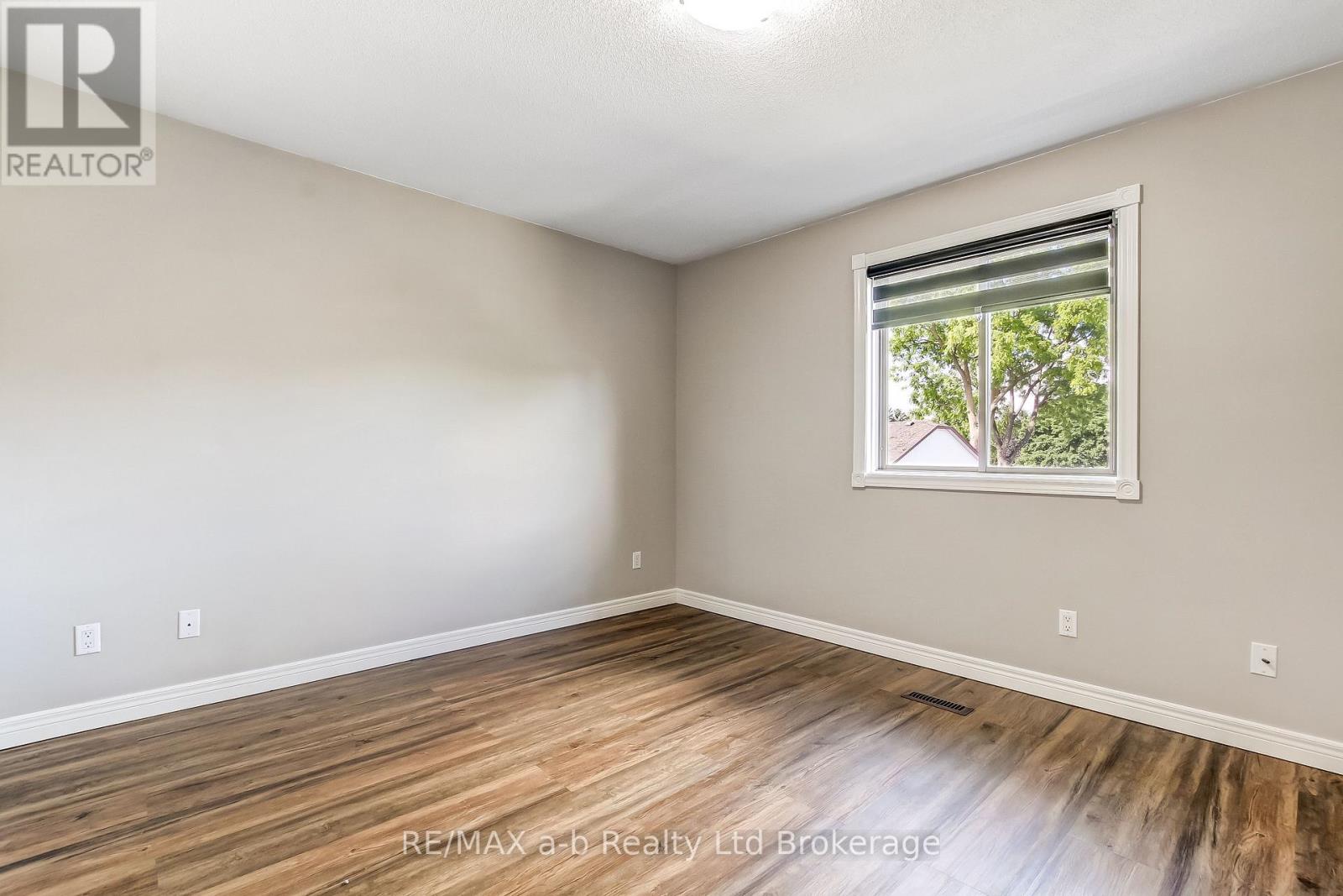 170 EAST PARK DRIVE - 15