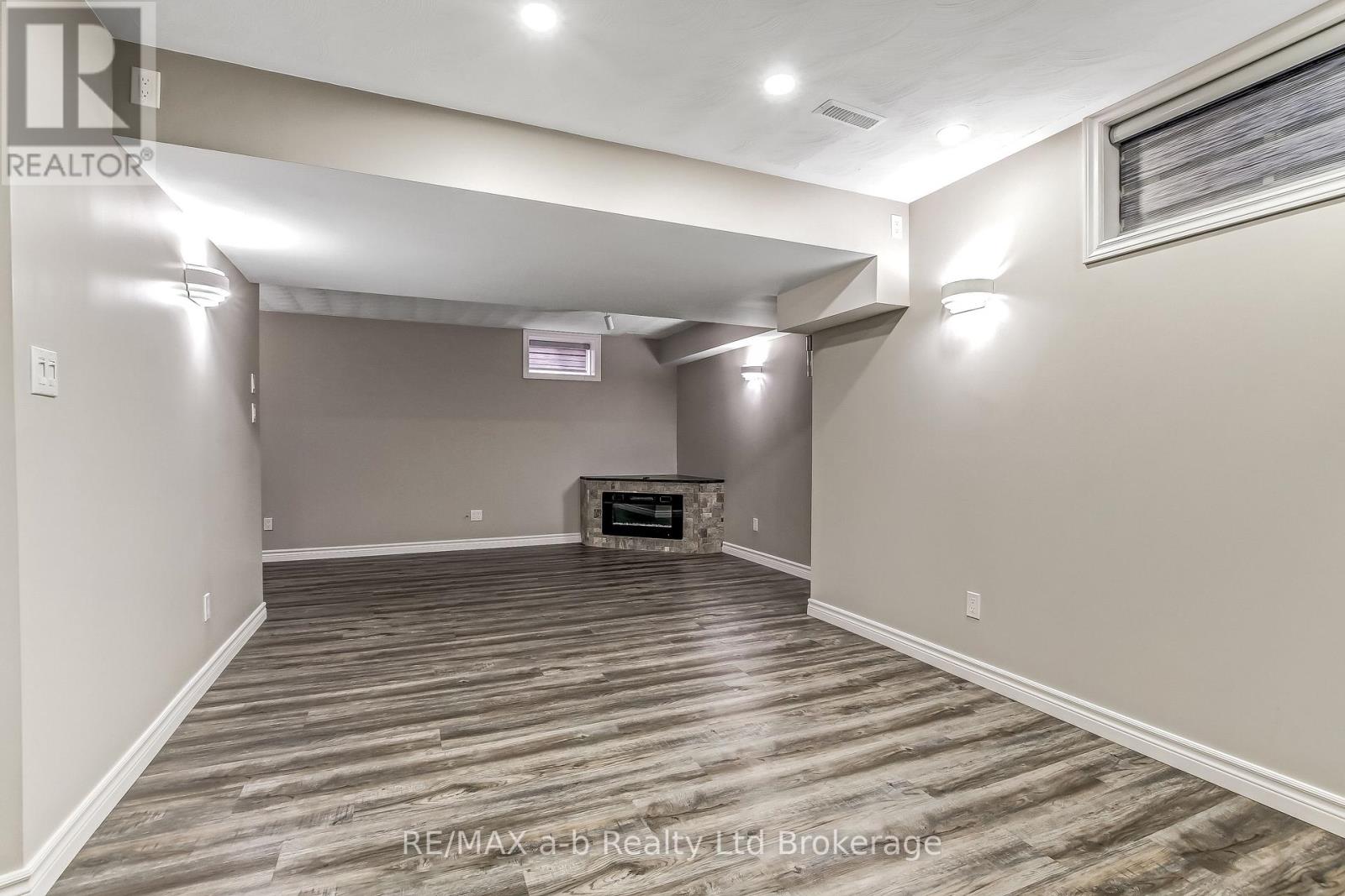 170 EAST PARK DRIVE - 18