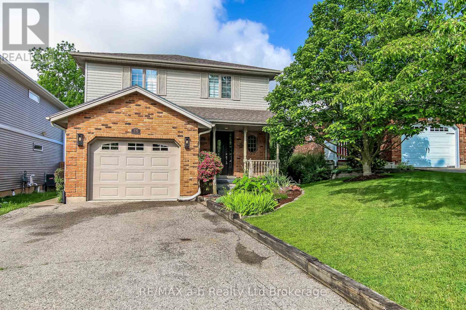 170 EAST PARK DRIVE - 31