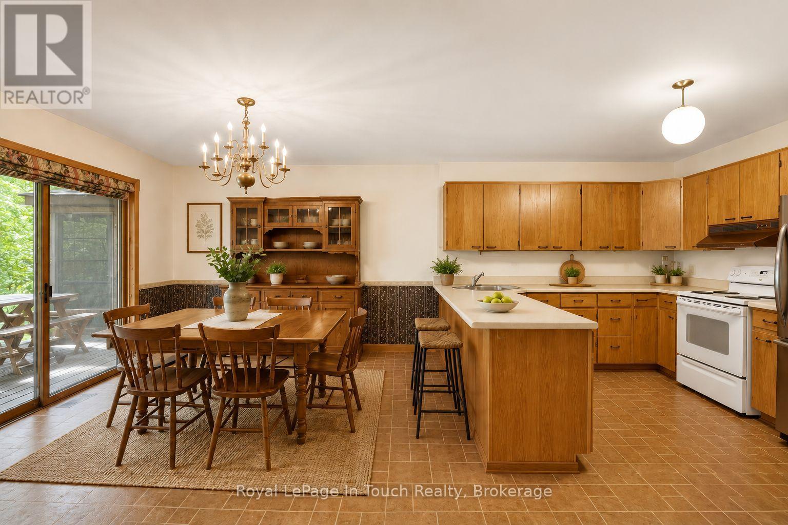 54 LACKIE CRESCENT - 10