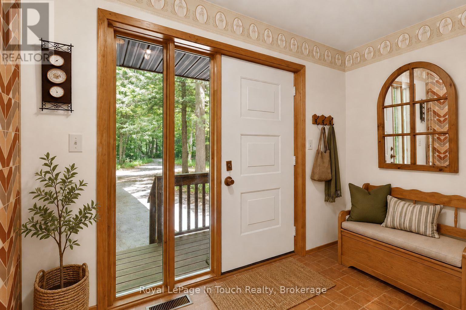 54 LACKIE CRESCENT - 4