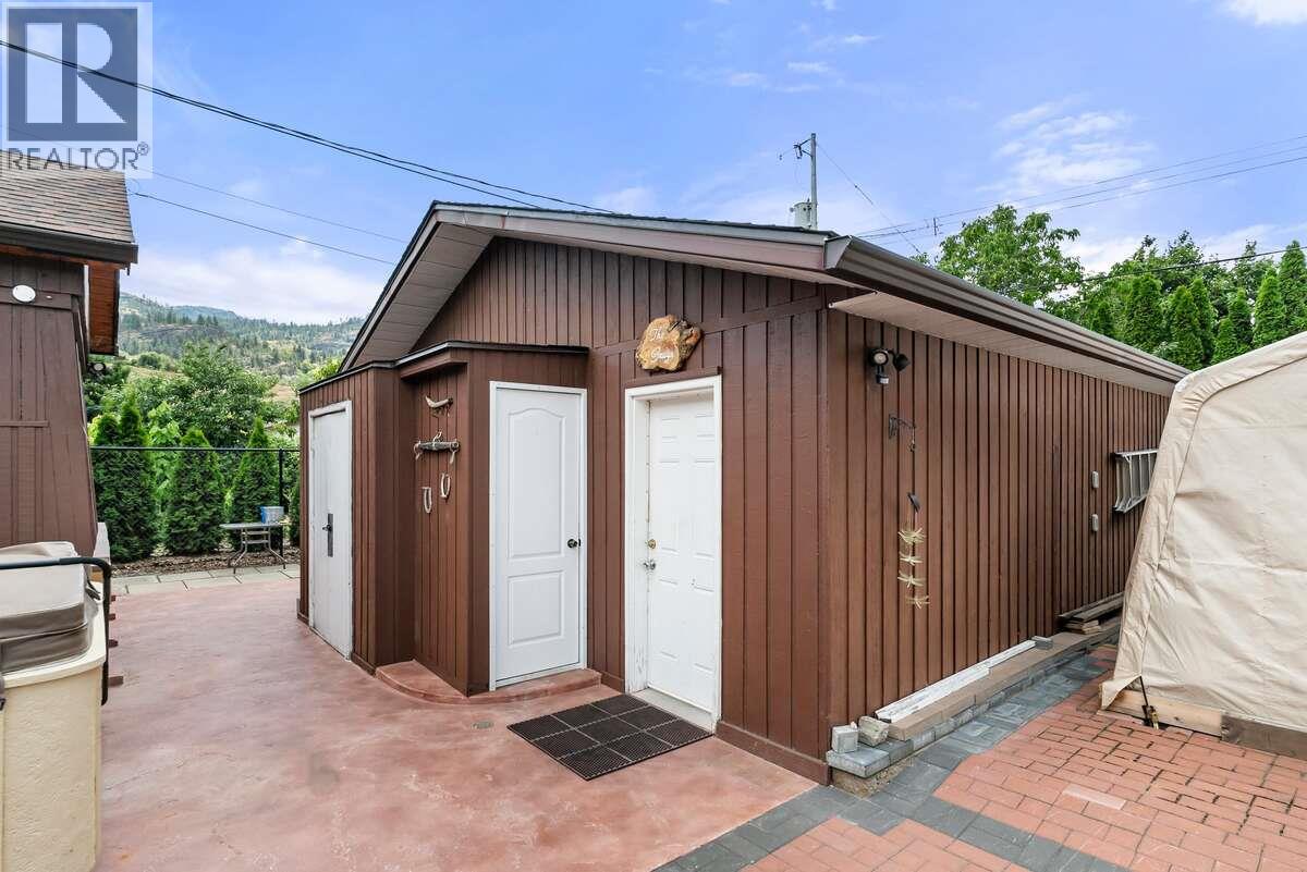 146 Yorkton Avenue - 32