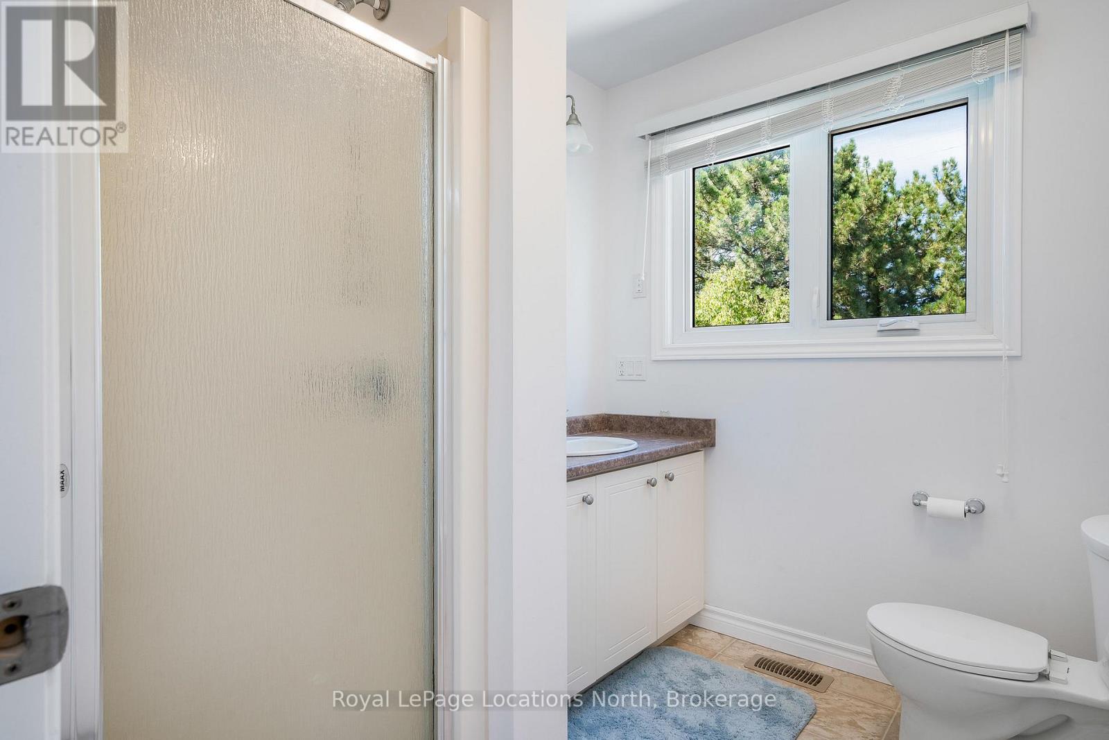 796362 19 GREY ROAD - 14