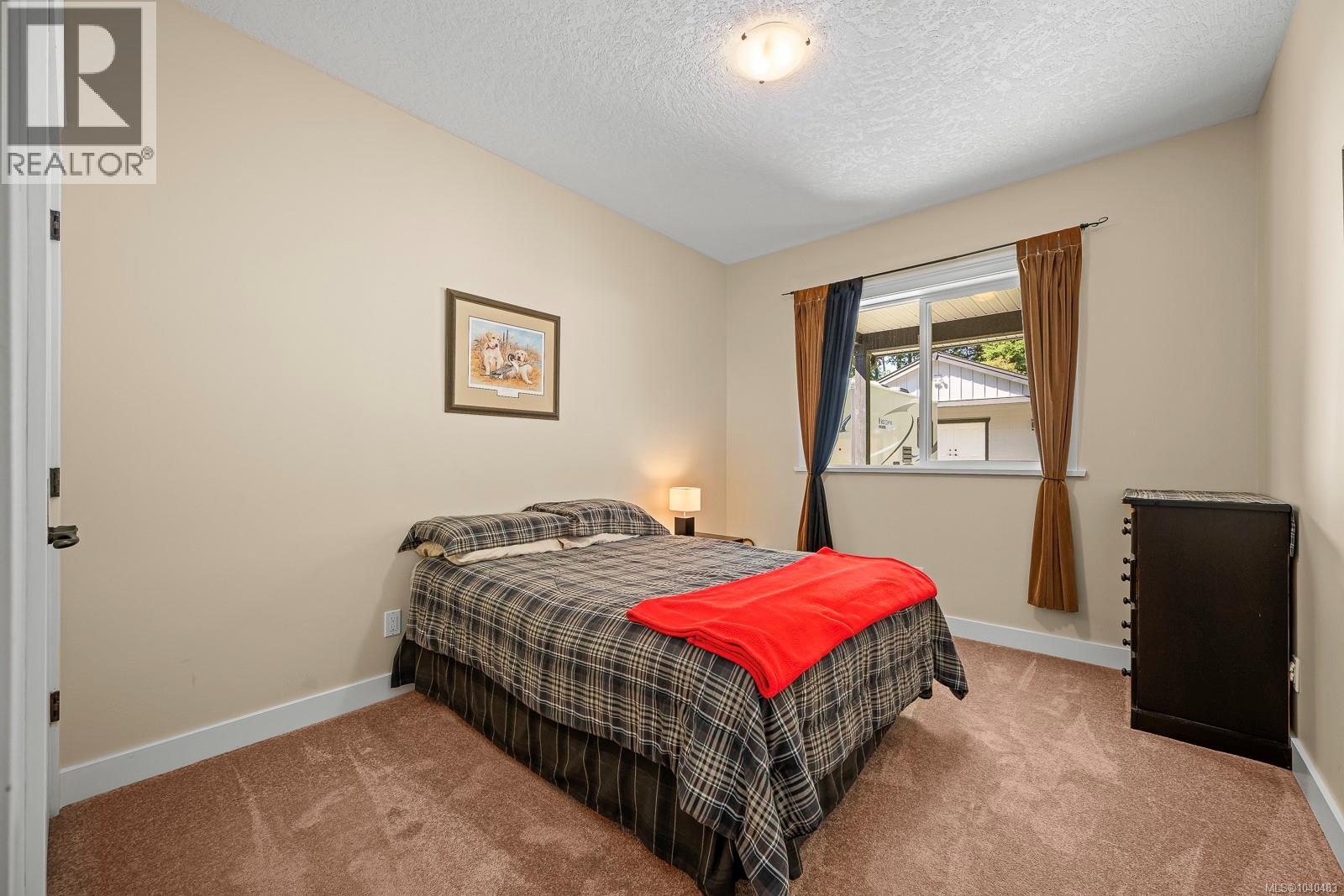 641 Colby Rd - 12