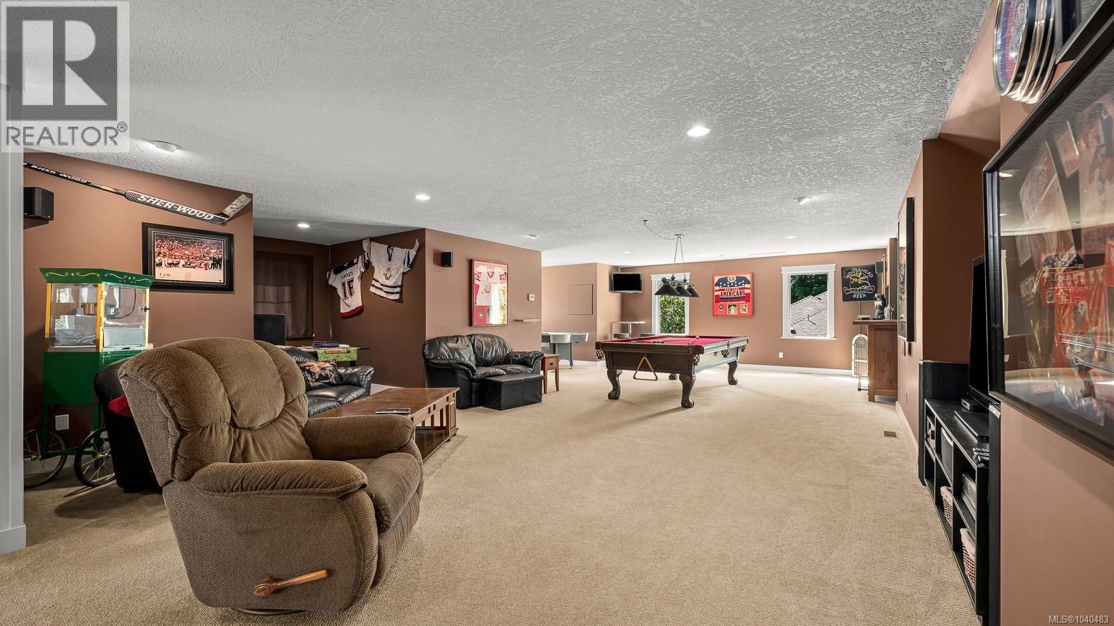 641 Colby Rd - 18