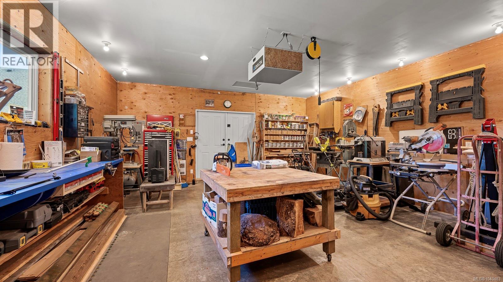 641 Colby Rd - 22