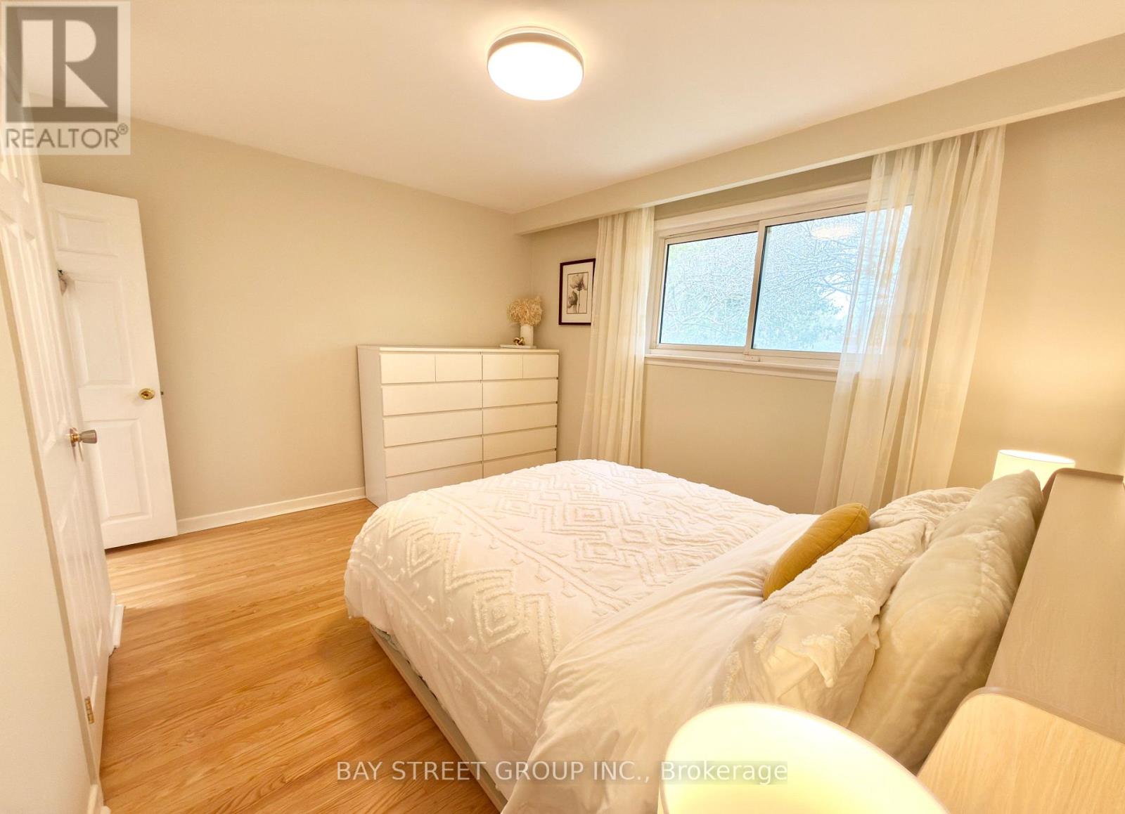 43 APPIAN DRIVE - 25