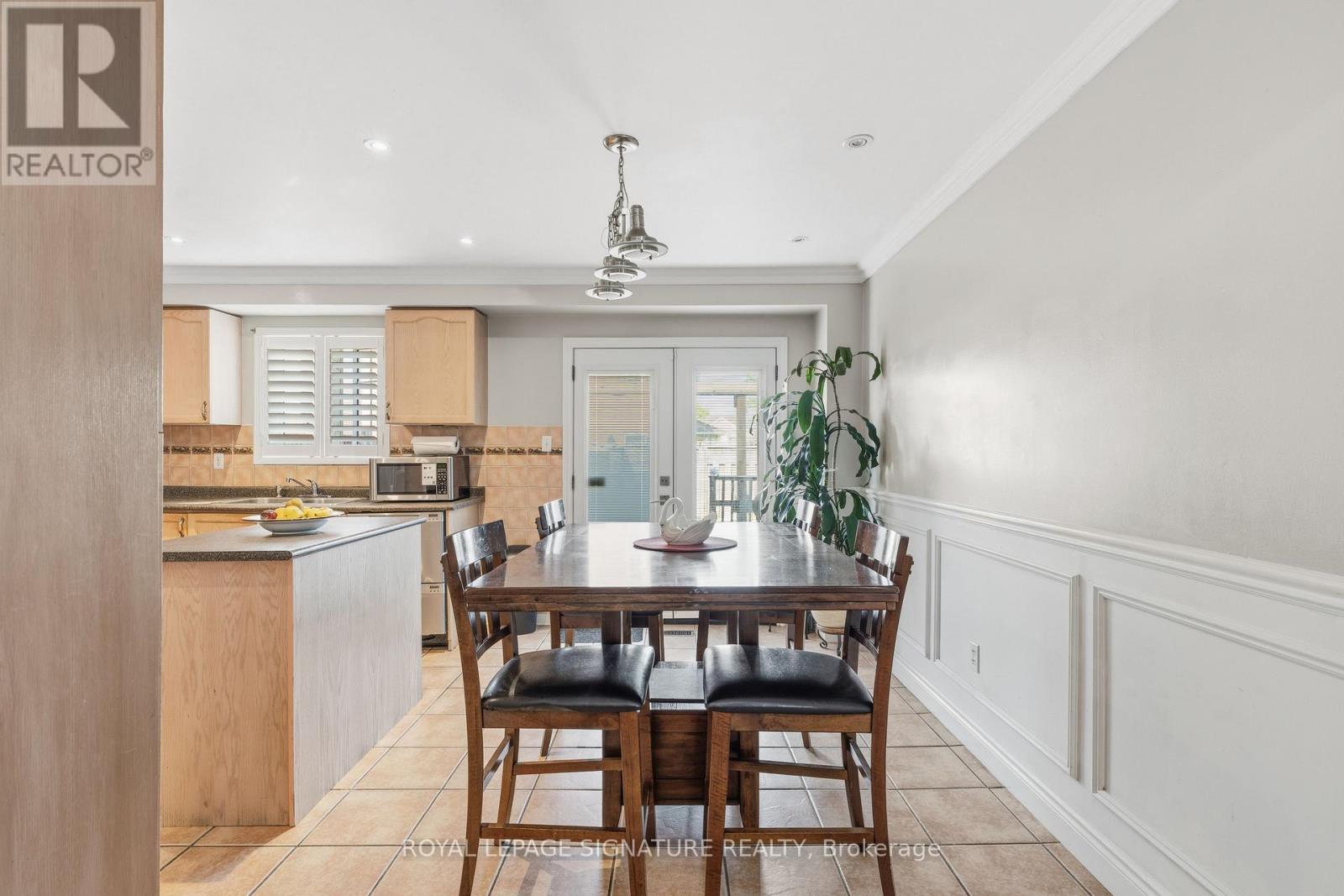 1 HOLLOWAY ROAD - 11