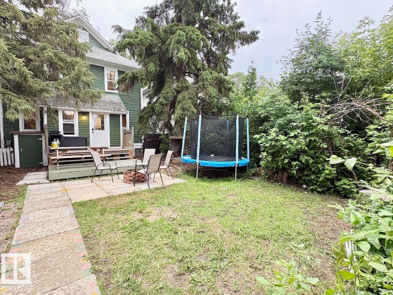 9330 107 AV NW - 46