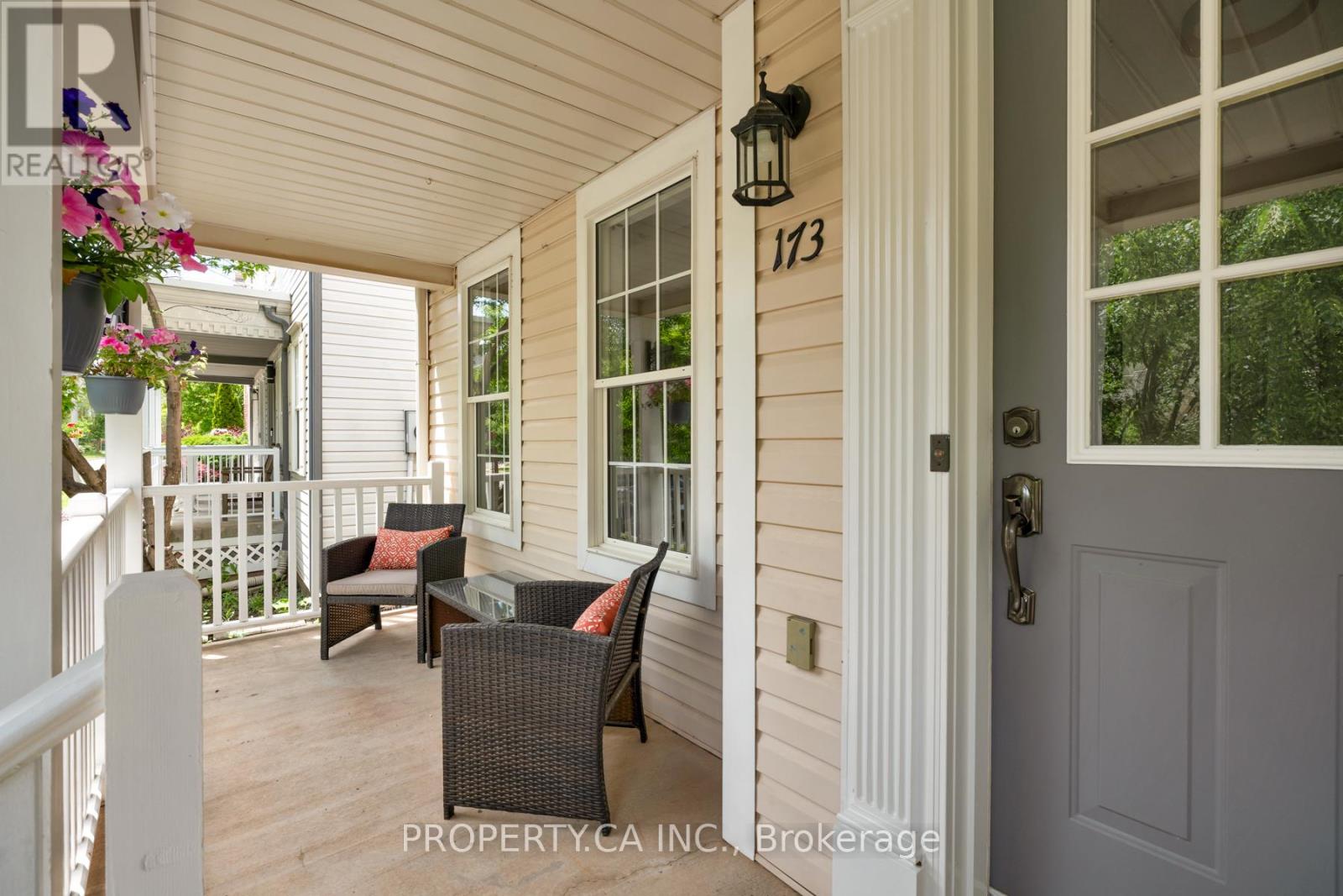 173 LITTLEWOOD DRIVE - 29