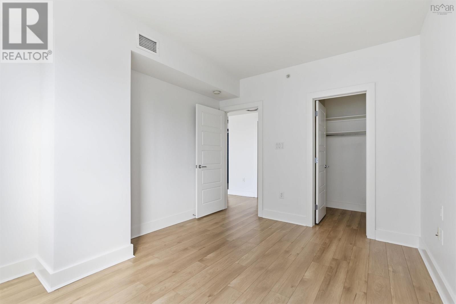 #607 31 Kings Wharf Place - 33