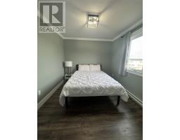 30 Hicks Place thumbnail 14