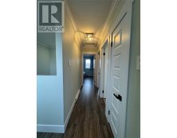 30 Hicks Place thumbnail 16