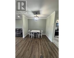 30 Hicks Place thumbnail 9