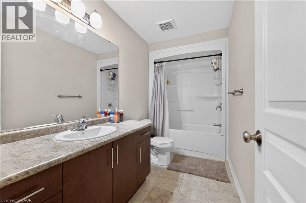 9 WINTERBERRY Boulevard - 44