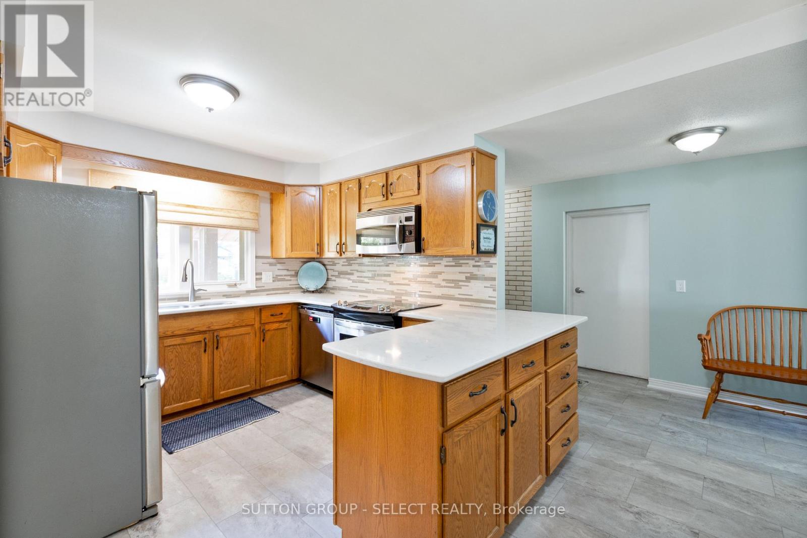 714 SPRINGBANK DRIVE - 10