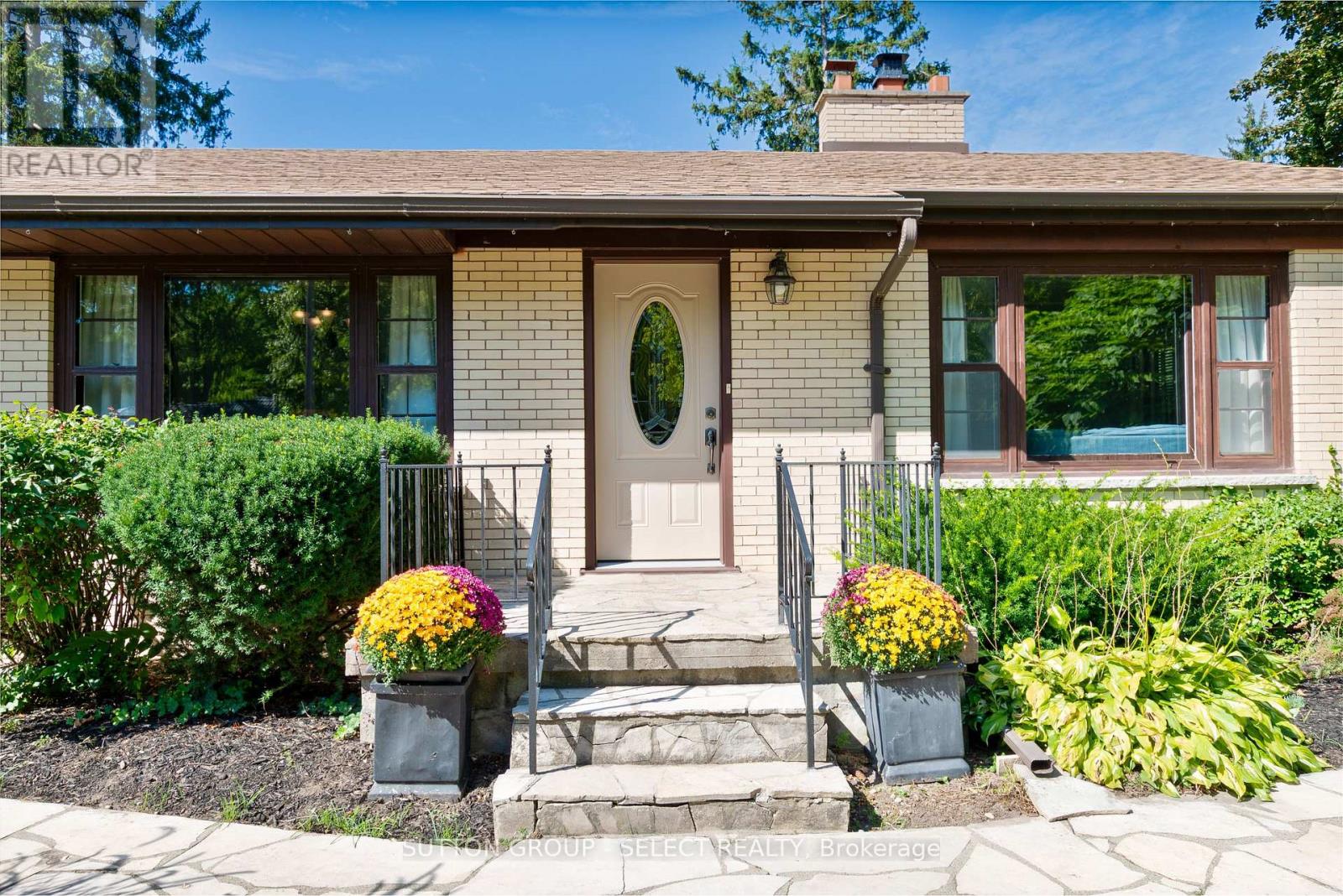 714 SPRINGBANK DRIVE - 2