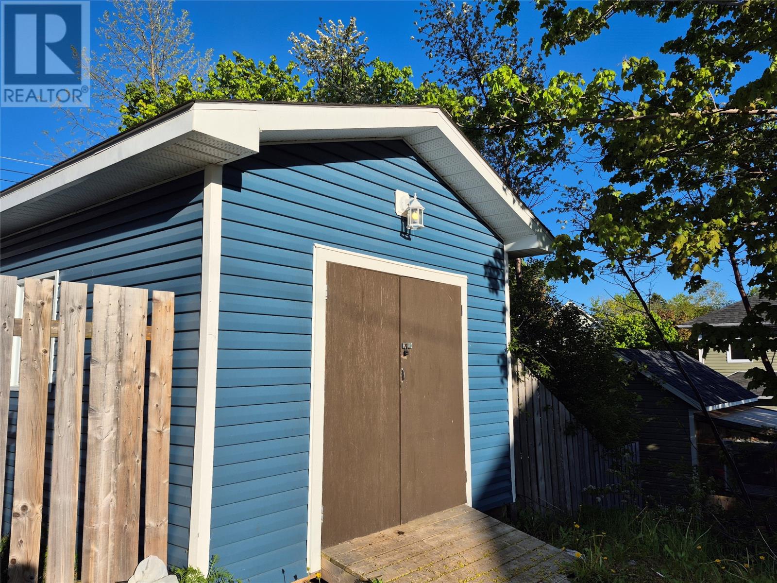 1 Pine Avenue - 4