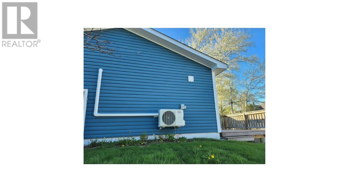 1 Pine Avenue - 6
