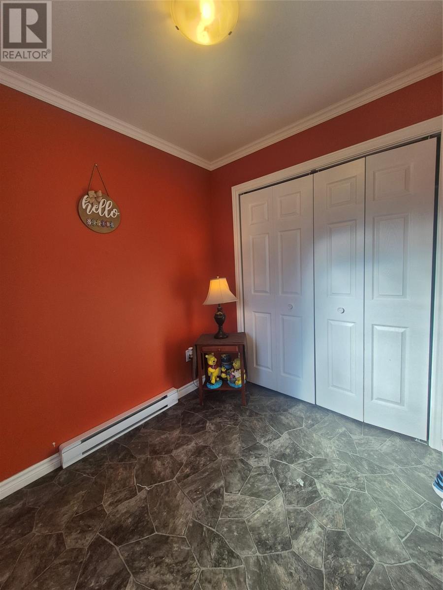 1 Pine Avenue - 7