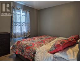 1 Pine Avenue thumbnail 17