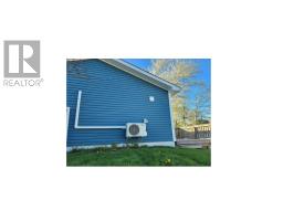 1 Pine Avenue thumbnail 6