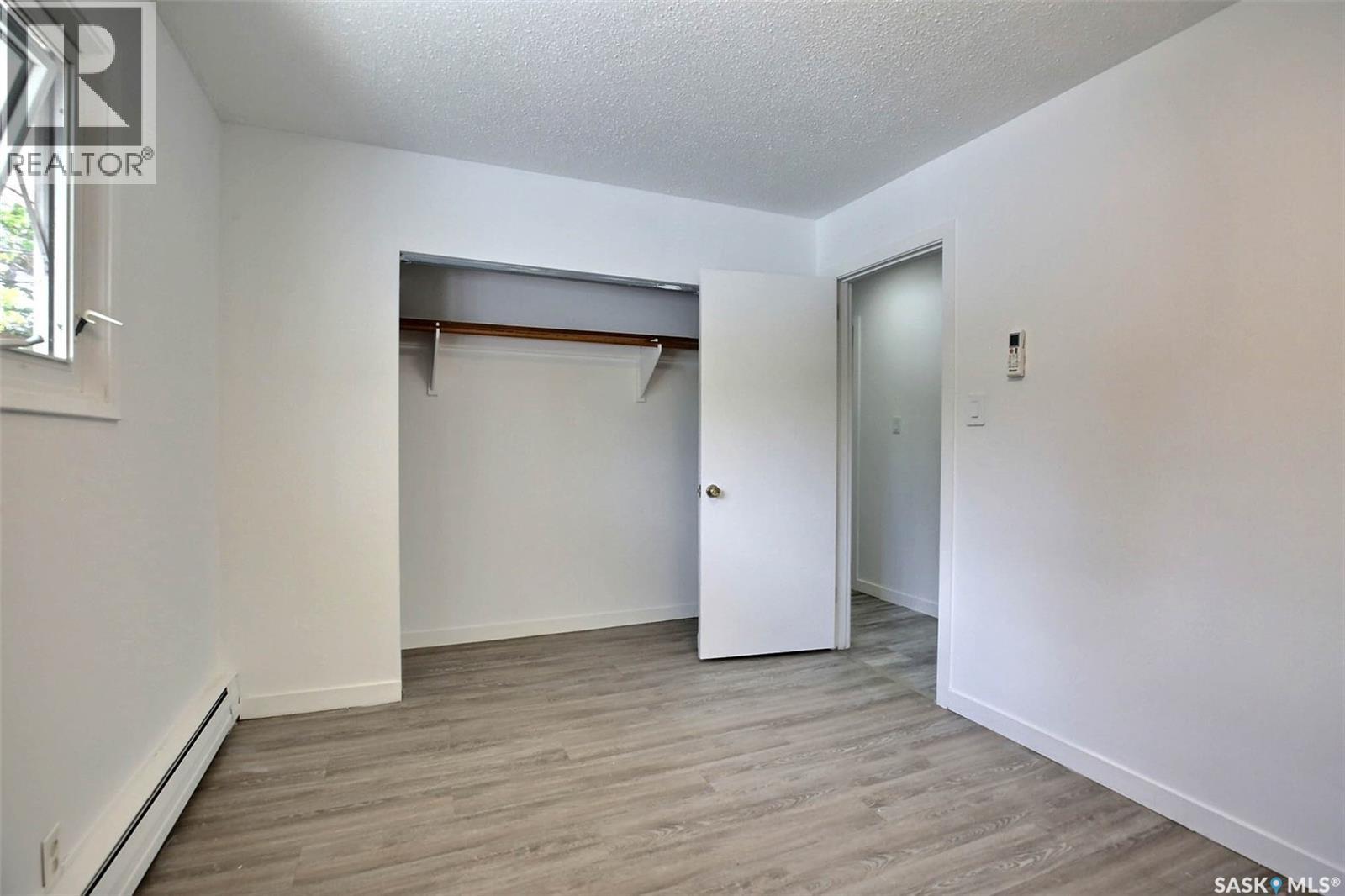 243 Smith STREET N - 15