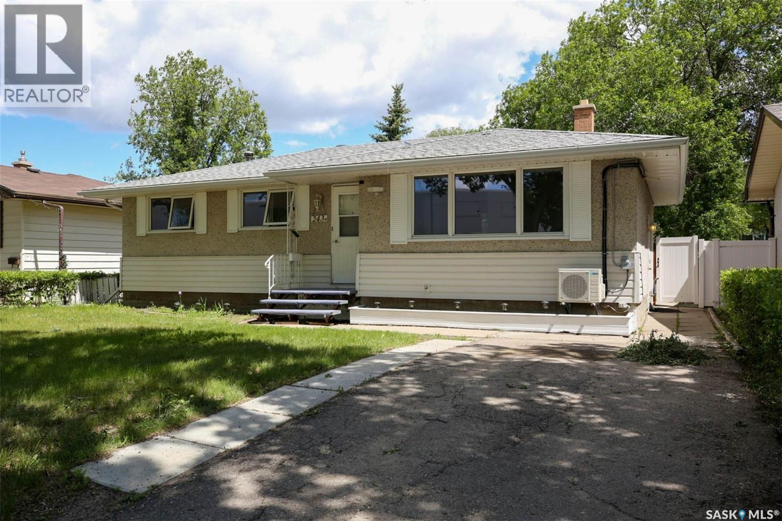 243 Smith STREET N - 31