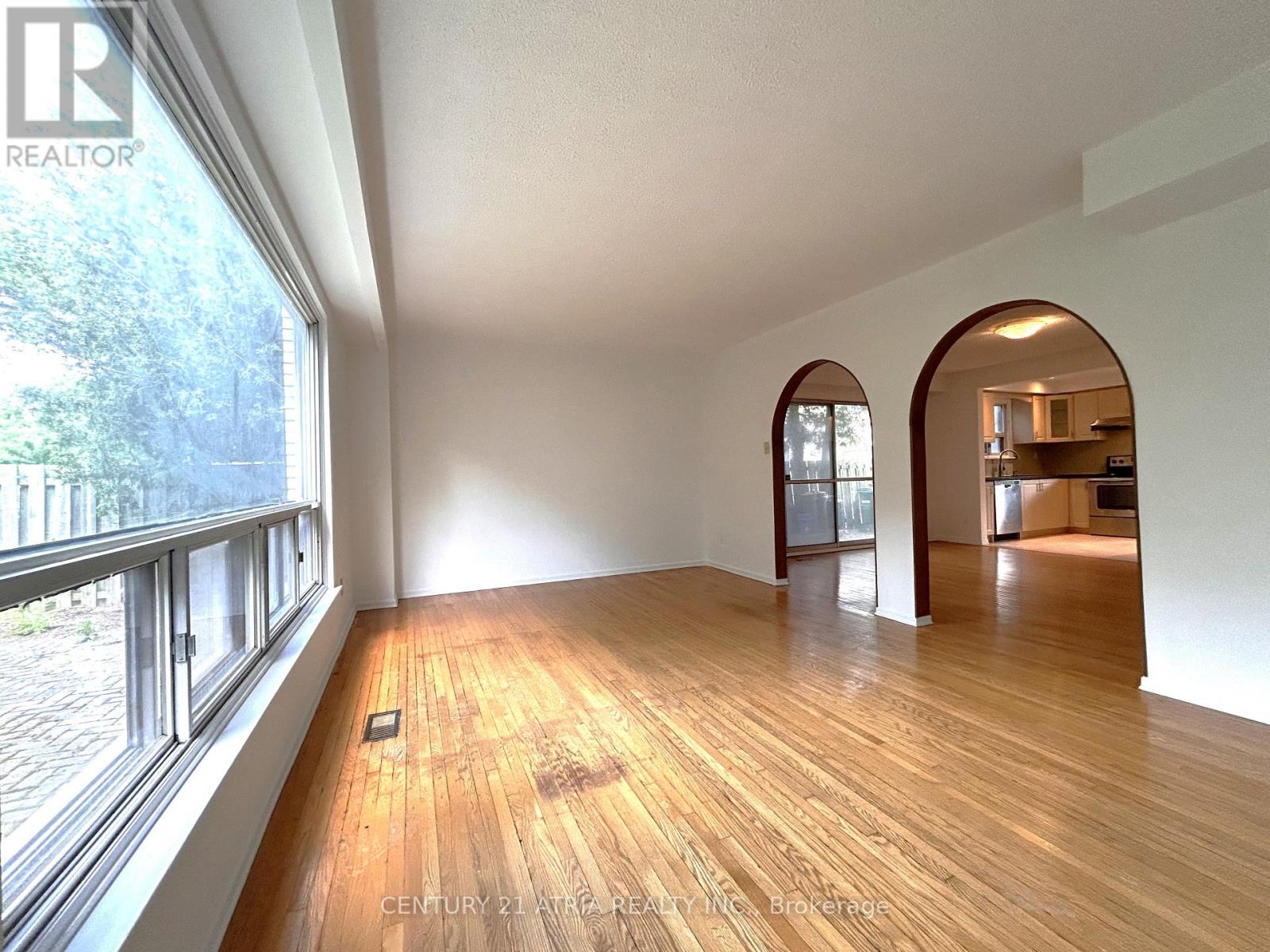 3441 OAKGLADE CRESCENT - 10