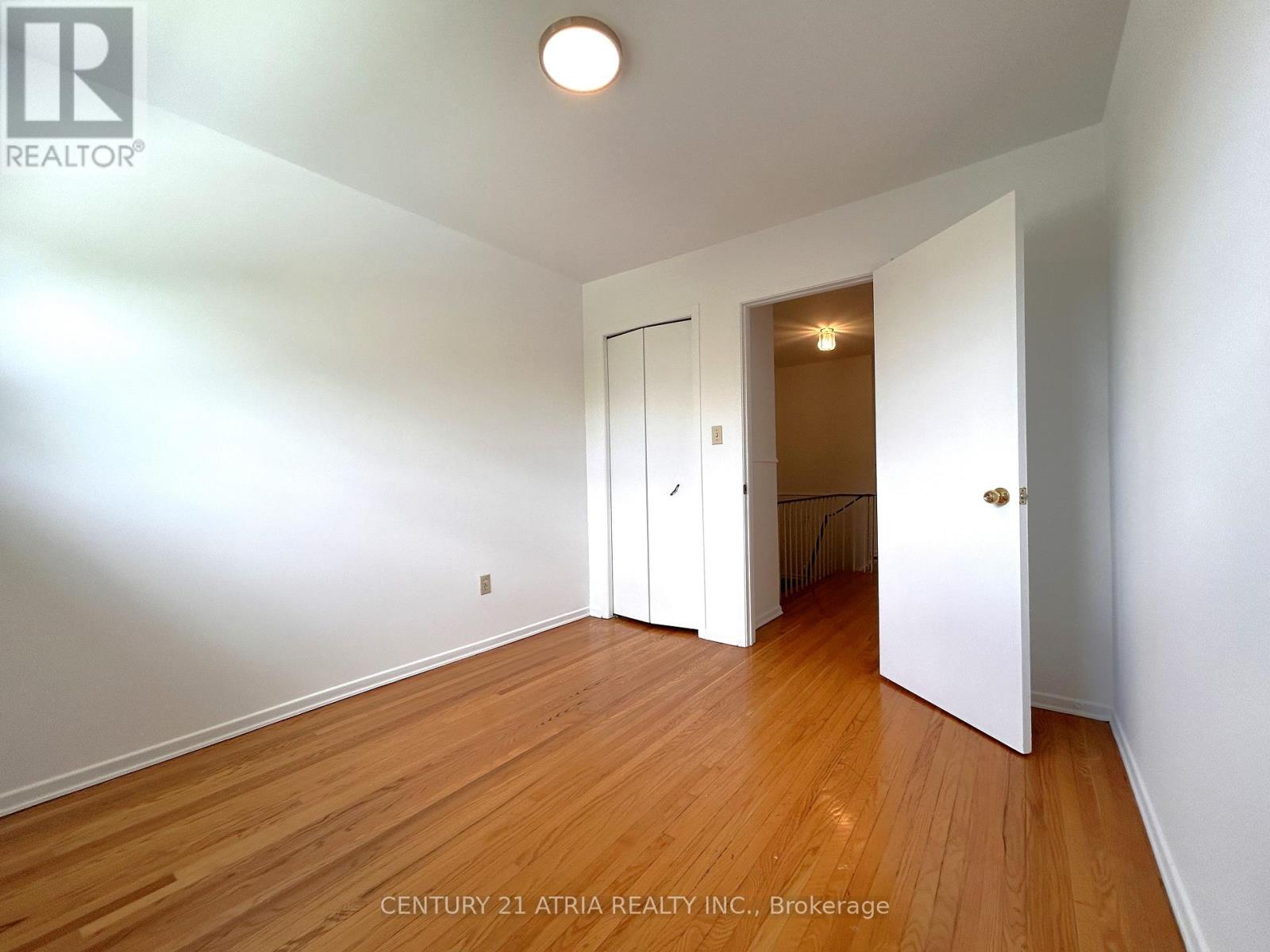 3441 OAKGLADE CRESCENT - 22