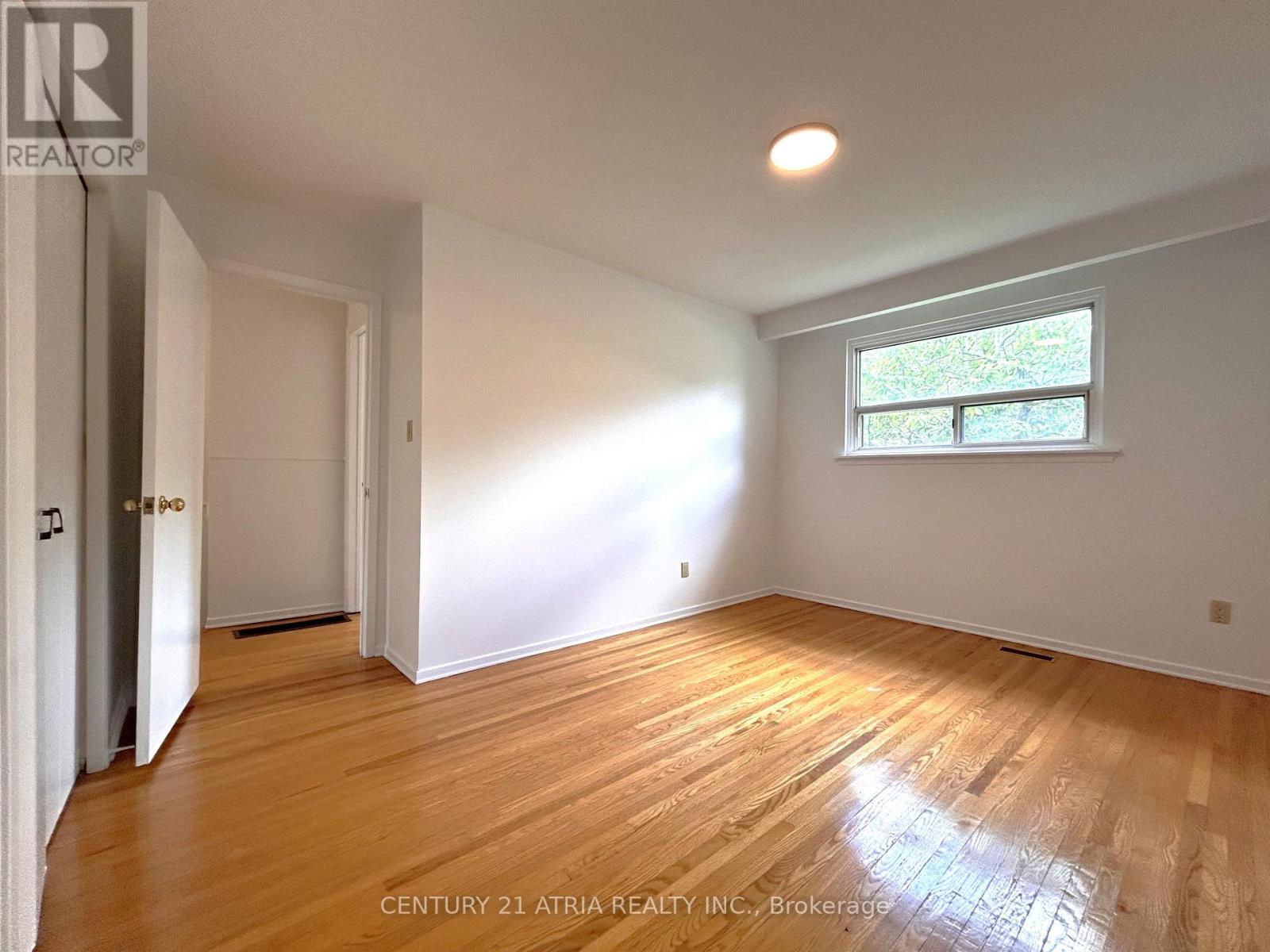 3441 OAKGLADE CRESCENT - 16
