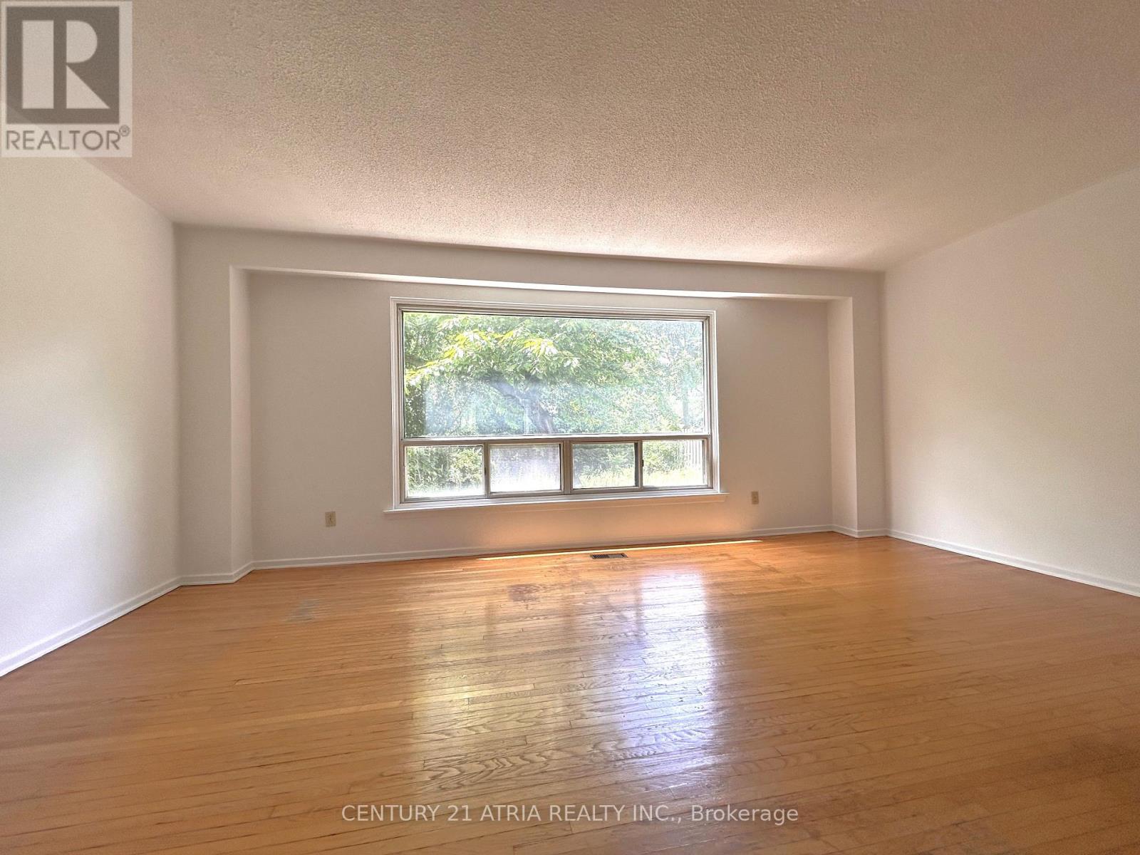 3441 OAKGLADE CRESCENT - 7