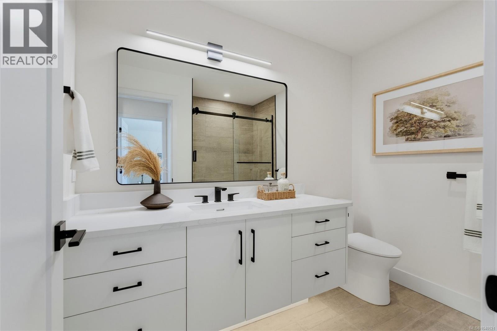 16 2330 Harbour Road, Sidney