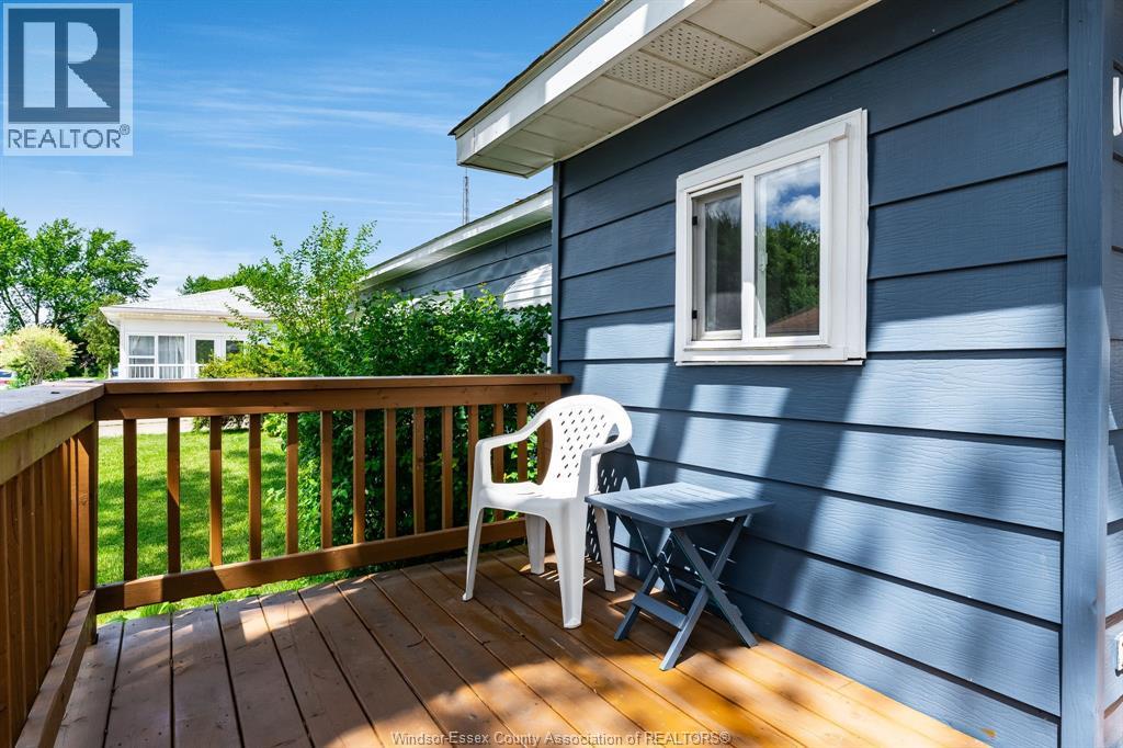 105 Brooks BOULEVARD - 4