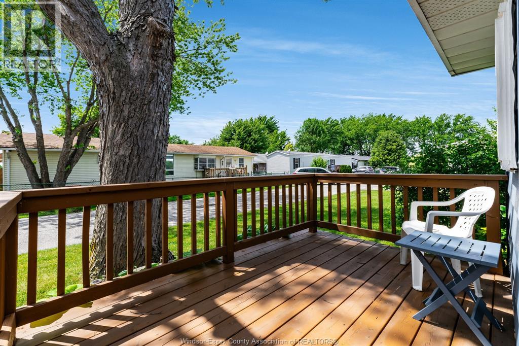 105 Brooks BOULEVARD - 5