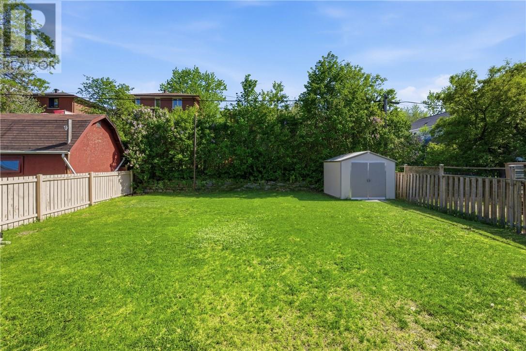 475 PINE Street - 24