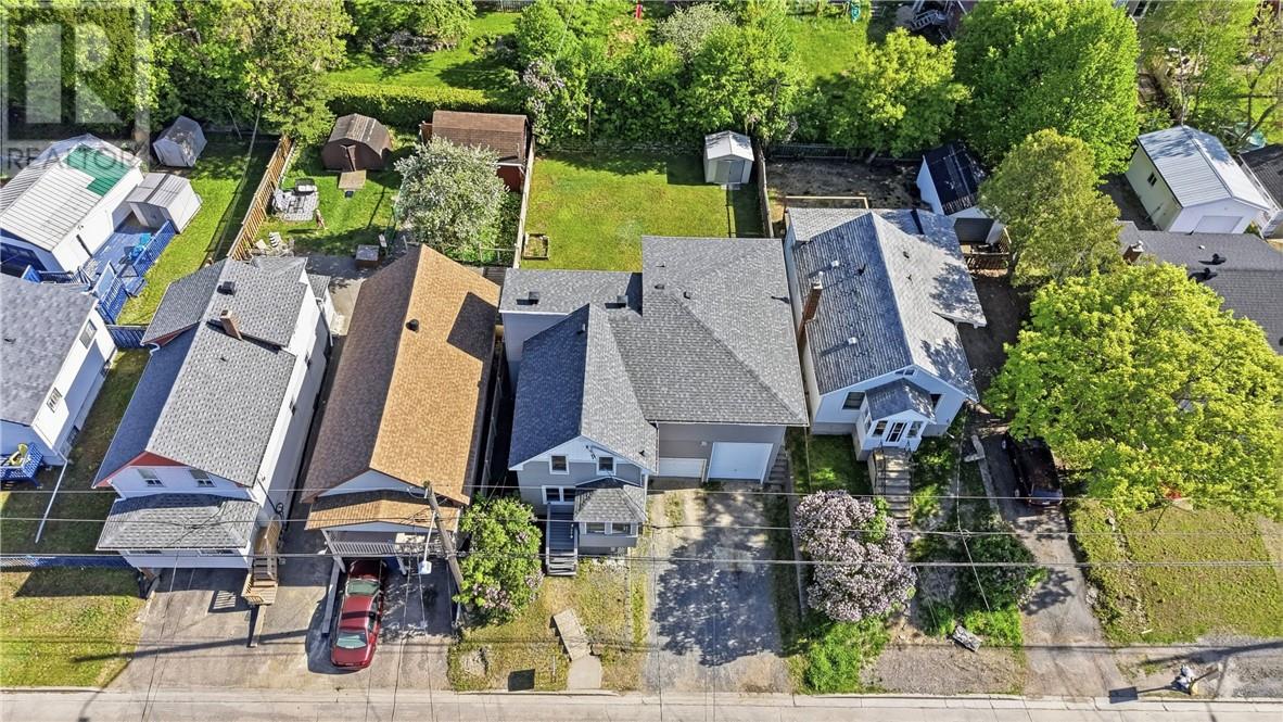 475 PINE Street - 26