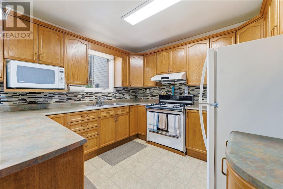 475 PINE Street - 3