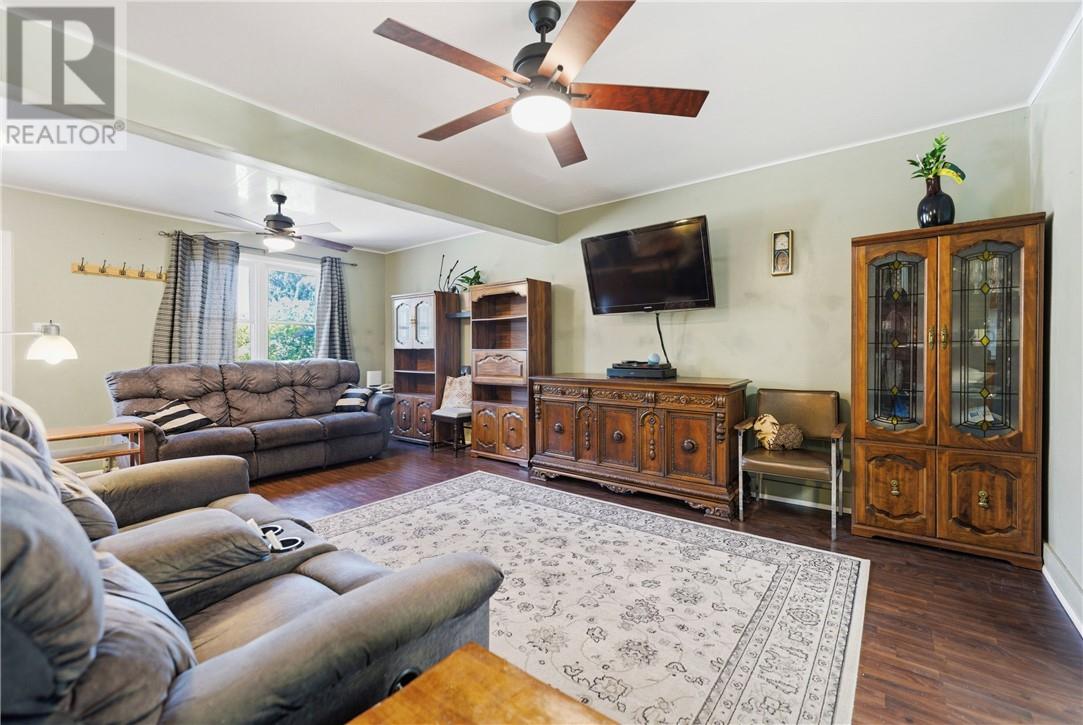 475 PINE Street - 5