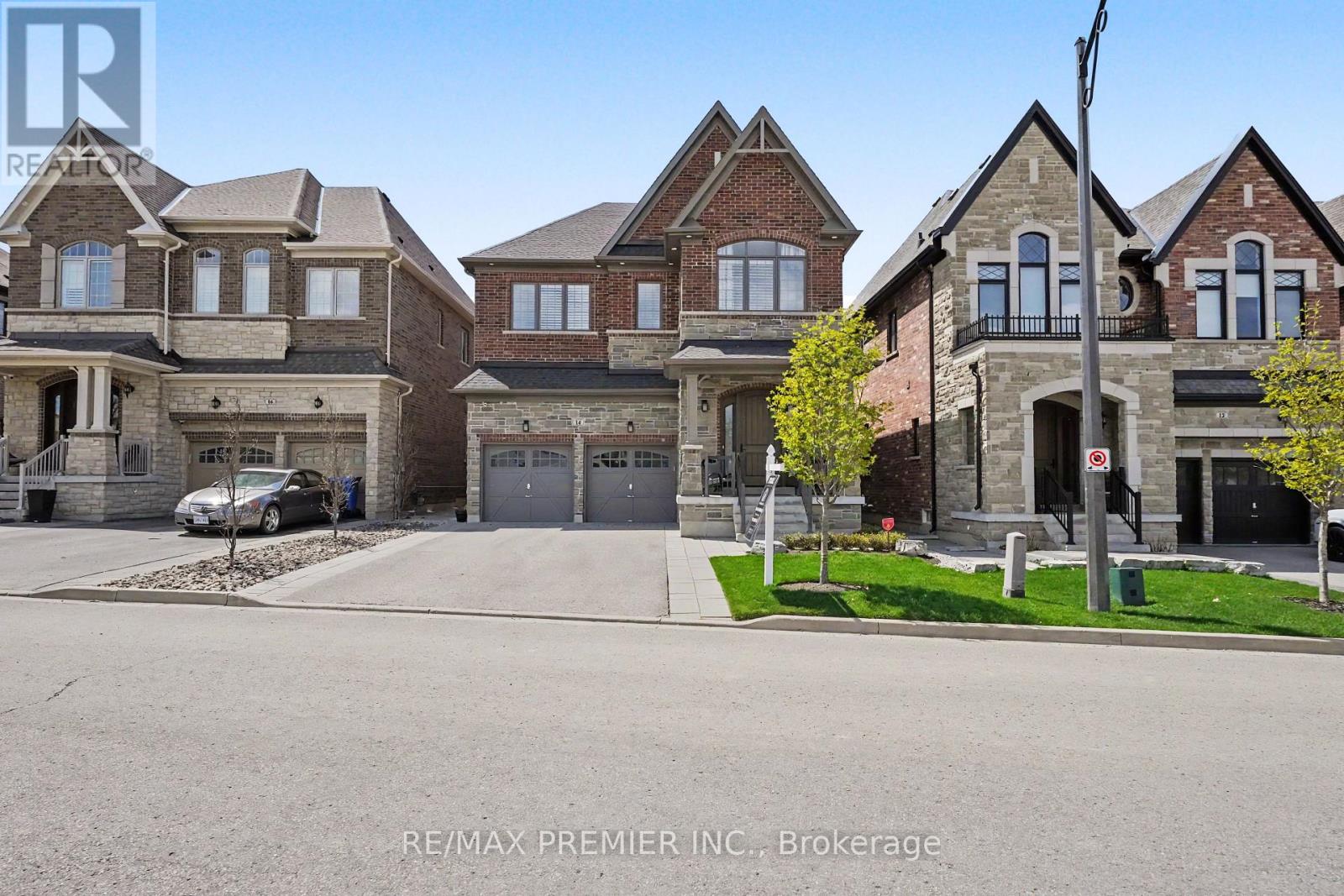 Listing photo of 14 KING BOULEVARD