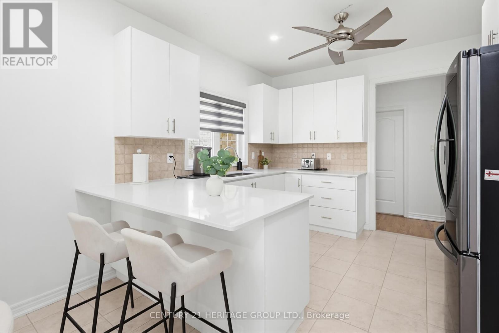 14 GIORDANO WAY - 16