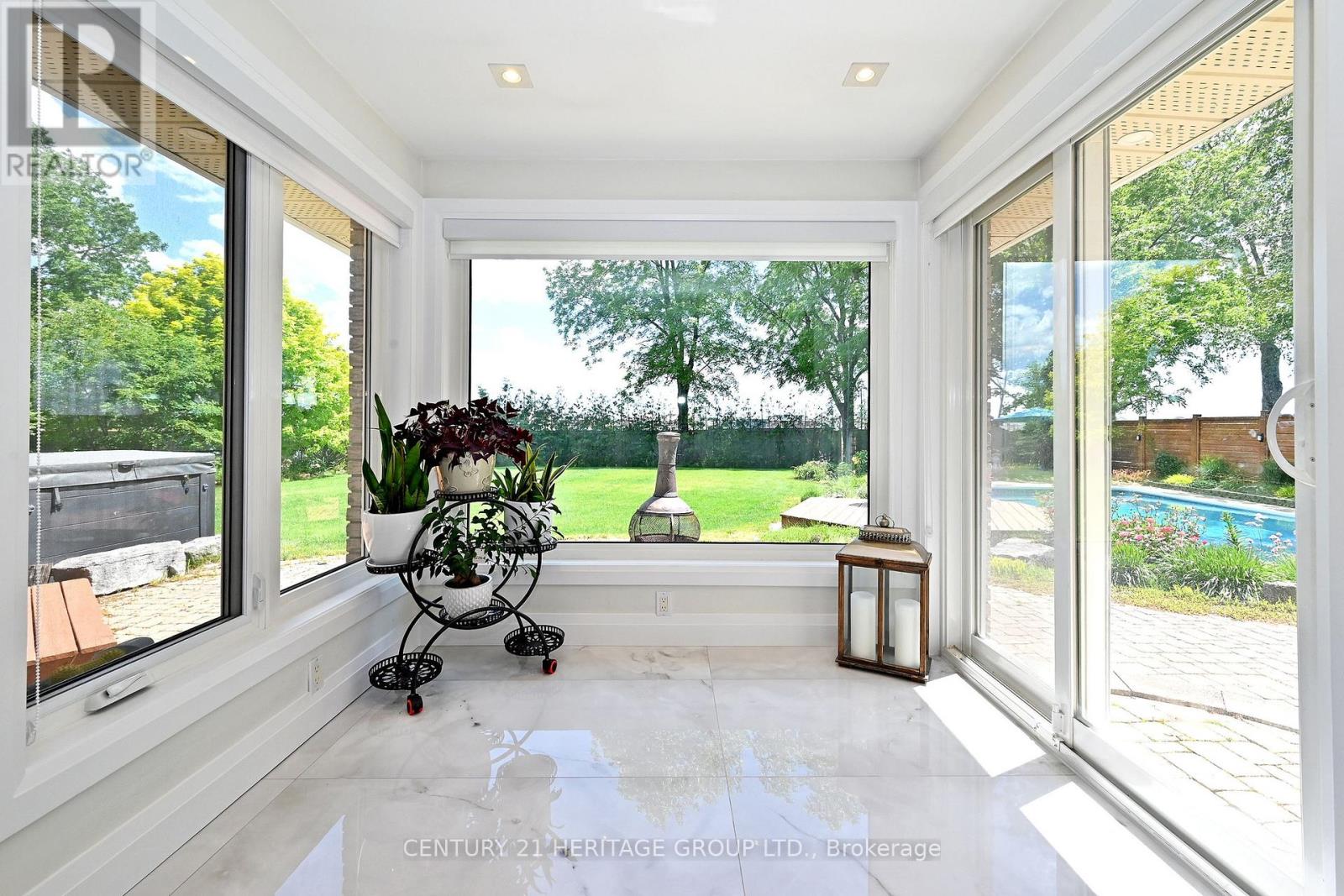 38 GRANT COURT - 13