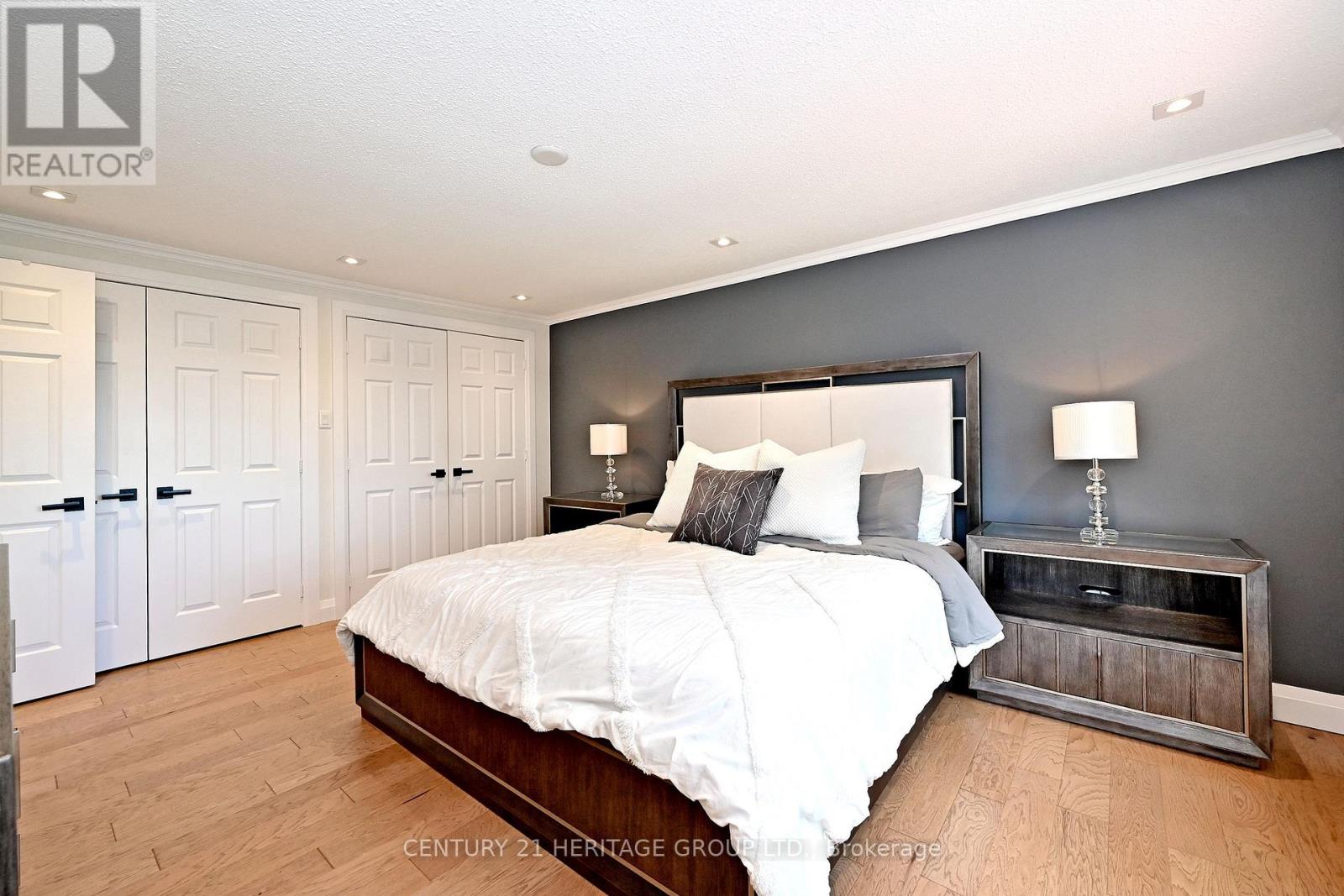 38 GRANT COURT - 17