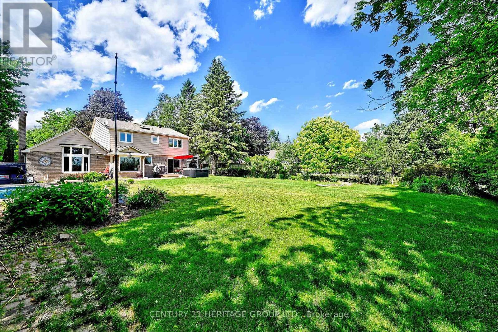38 GRANT COURT - 32
